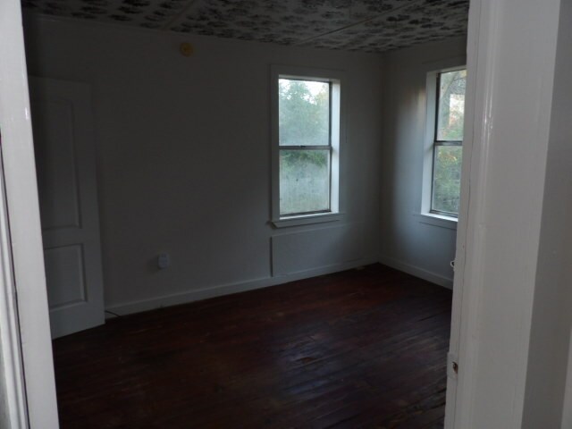 Dormitorio - 1006 White Oak Ext