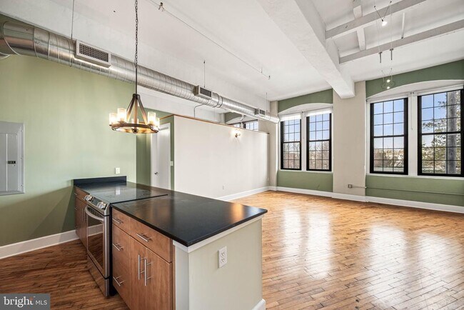 Foto del edificio - 200 Lincoln Ave