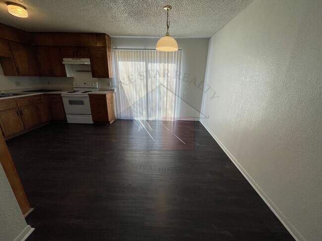 Foto del edificio - 4408 Lake Rd