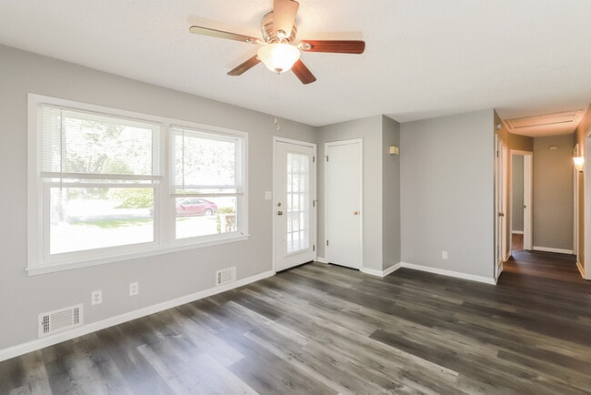 Foto del edificio - 6303 N Bellefontaine Ave