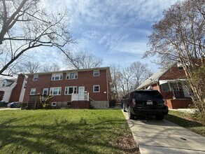 Building Photo - 6008 1/2 Burgess Ave