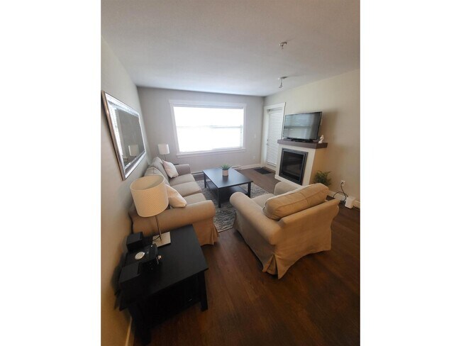 Photo du bâtiment - 19936-19956 56 Ave