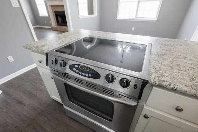 Foto del edificio - 4123 Sedgwyck Ln