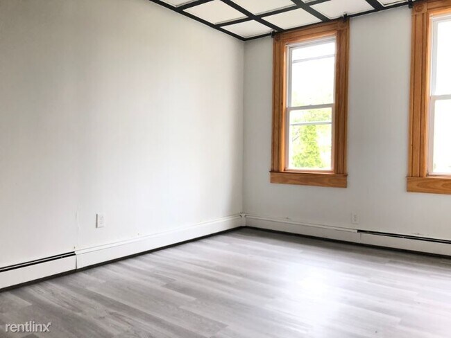 Foto del edificio - 79 E 25th St