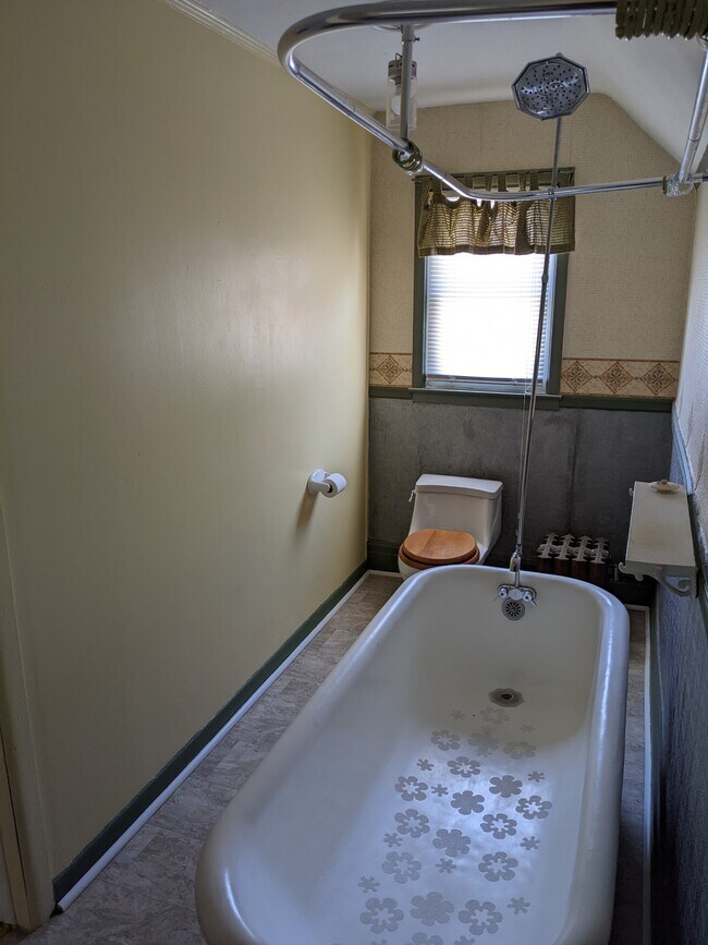 Bathroom from the door - 1770 2nd St