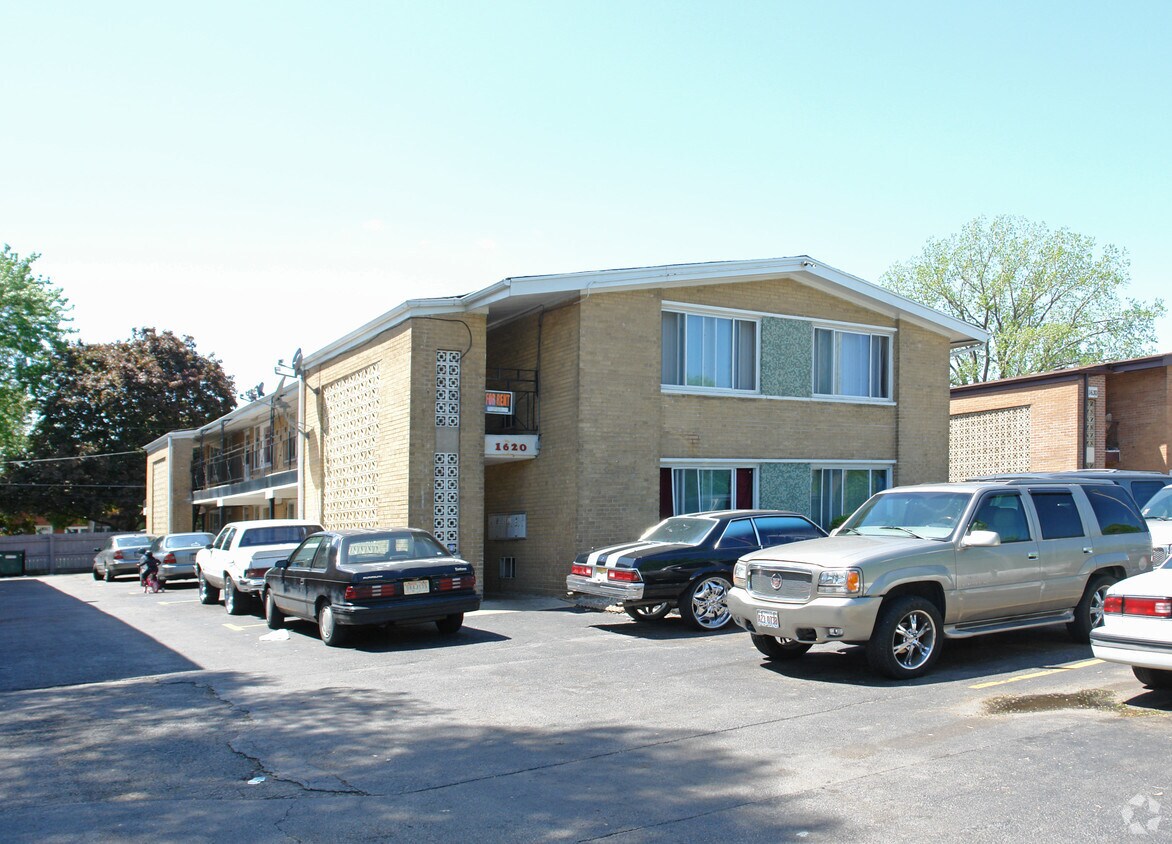 Primary Photo - 1620 N 1st Ave