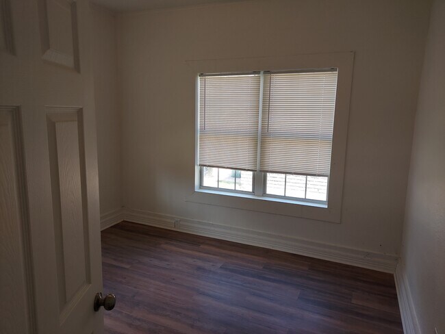 Foto del edificio - 1118 N 3rd St