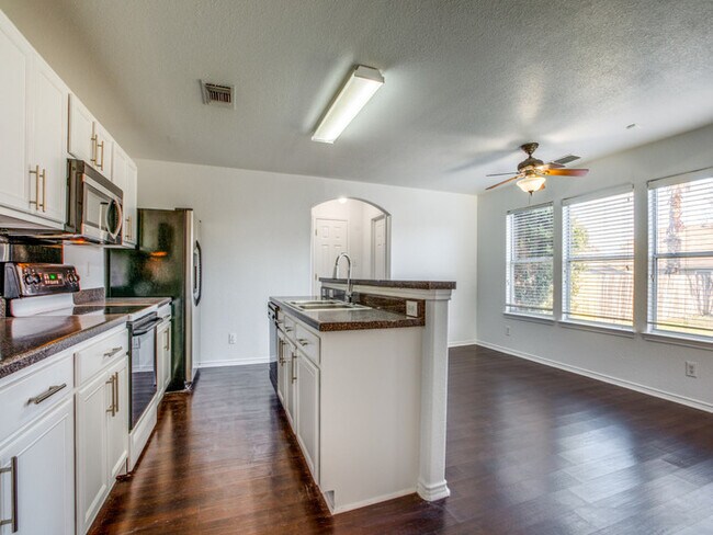 Building Photo - San Antonio, TX - House - $1,795.00 Availa...