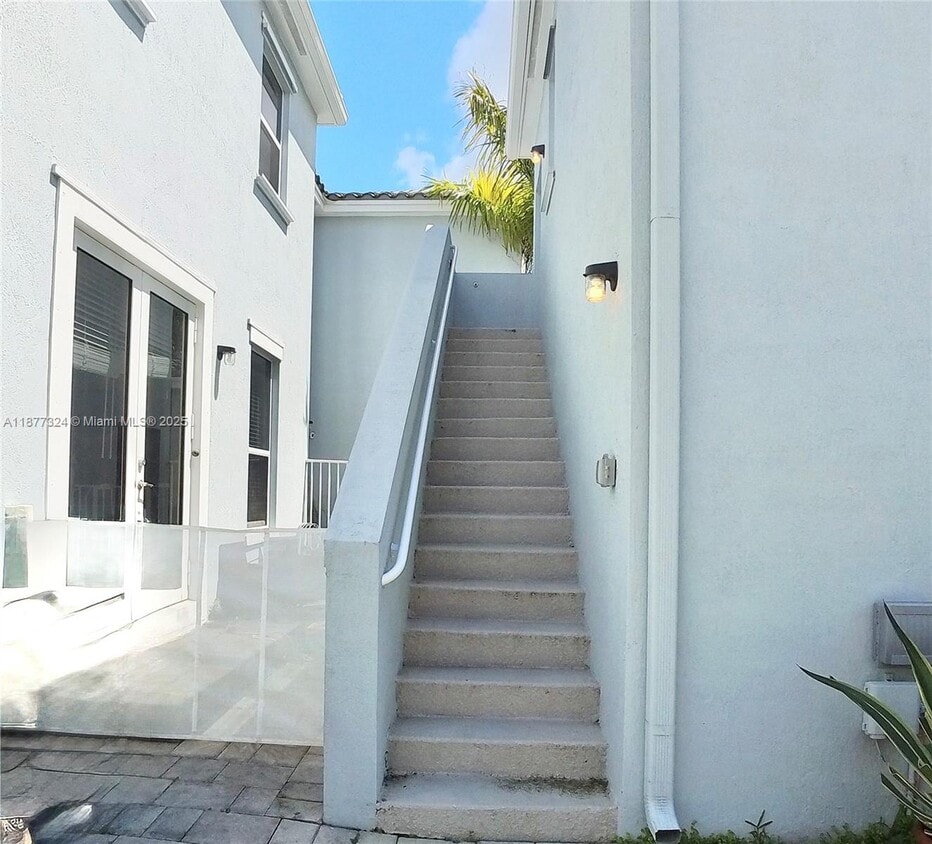 Primary Photo - 9204 SW 170th Ct