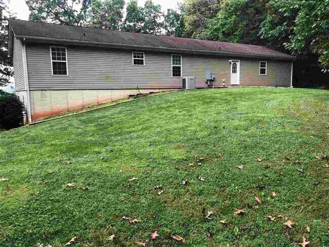 Building Photo - 3066 Lee Hwy