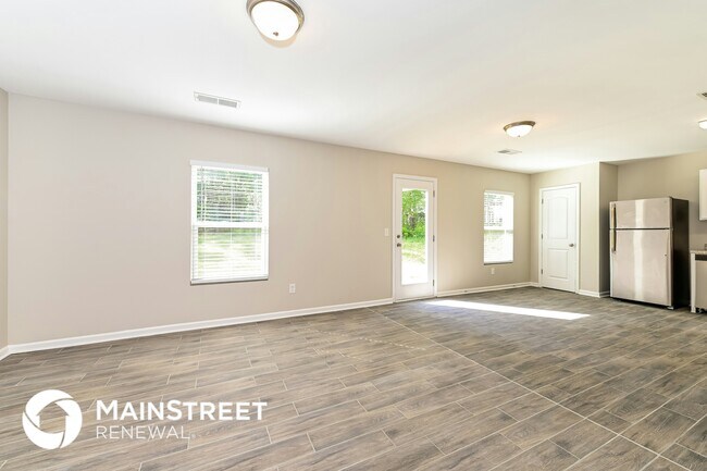 Foto del edificio - 245 Arthurs Ln
