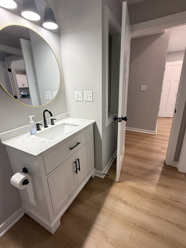 Foto del edificio - 231 Glenn St NW