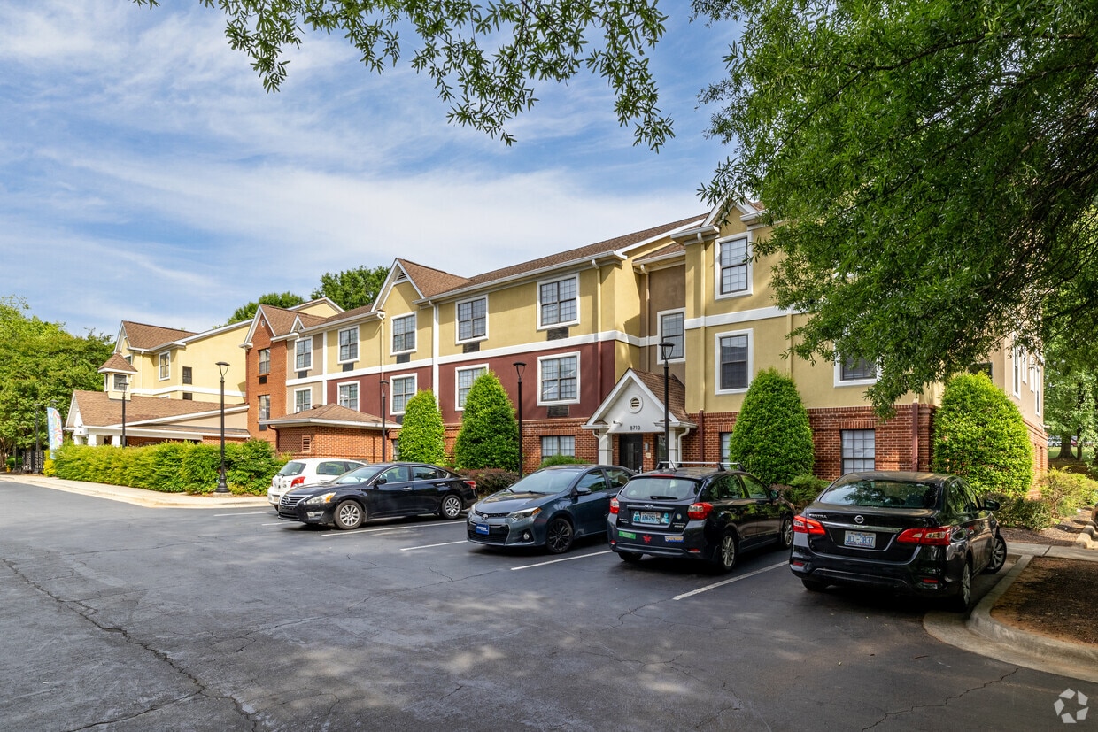 Primary Photo - Flats at 87Ten
