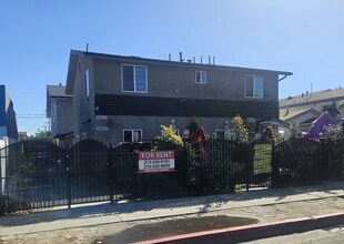 Building Photo - 10960 Avalon Blvd