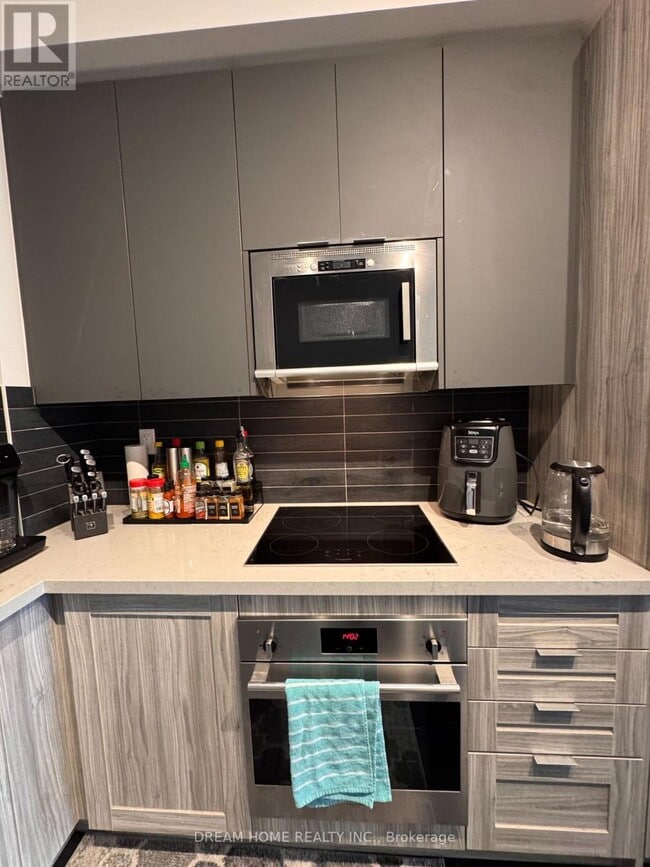 Building Photo - 2908 Hwy 7