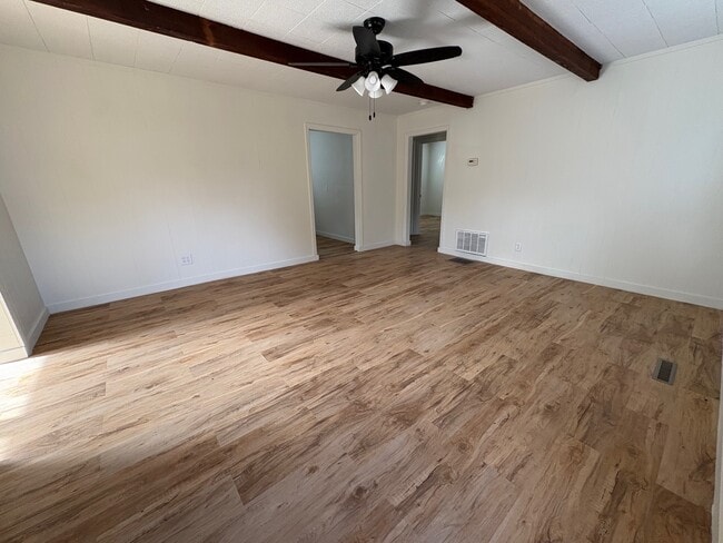 Foto del edificio - 1401 Edgemoor Dr