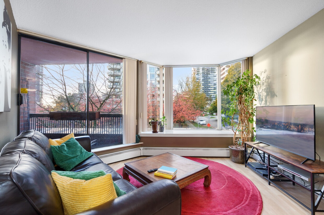 Primary Photo - 1350 Burrard St