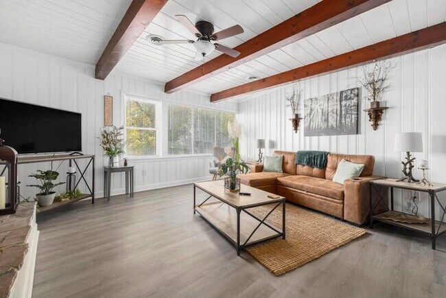 Foto del edificio - 1300-1330 Windsor Avenue - 1306B