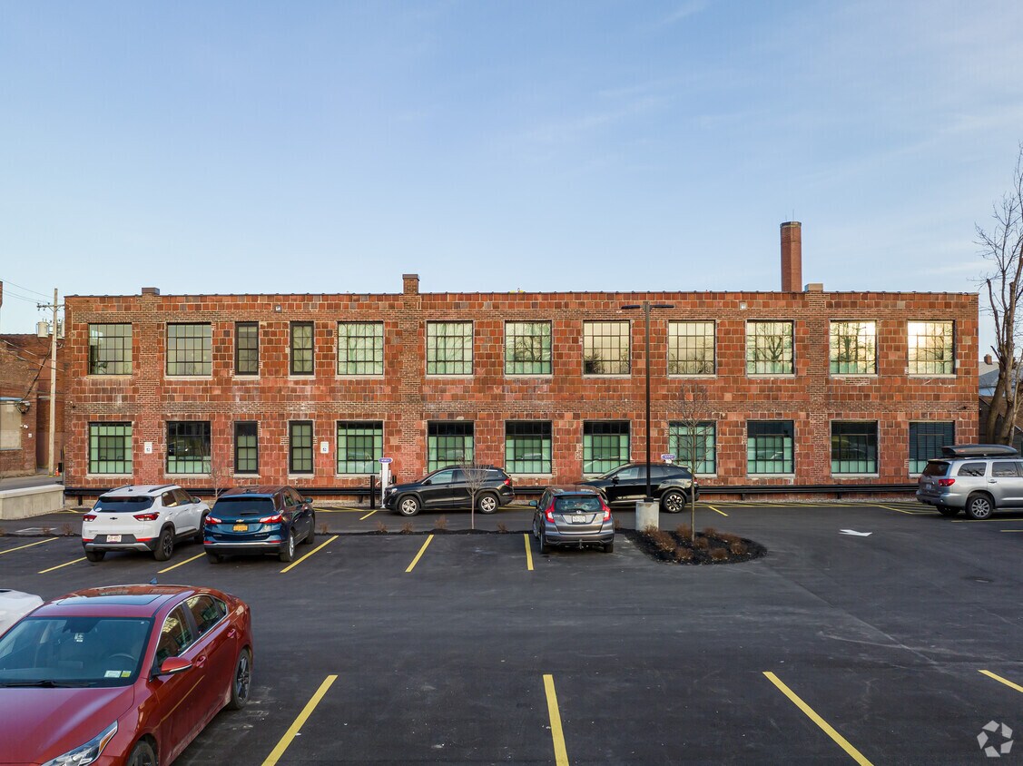 Vintage Flats 293 Grote St Buffalo, NY Apartments for Rent in