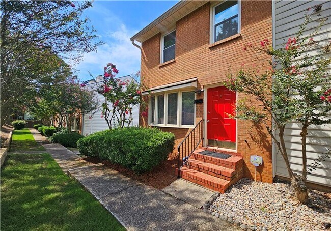 Foto del edificio - 434 High Creek Trce