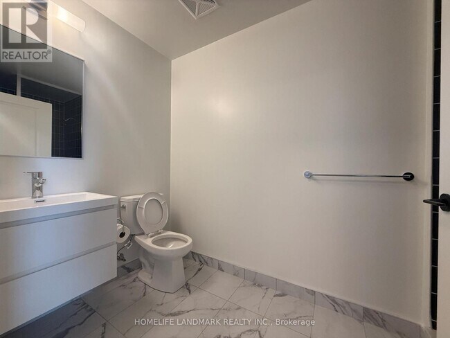 Building Photo - 56 Andre de Grasse St