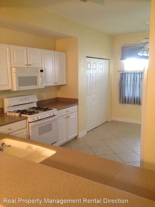 Building Photo - 2 br, 2 bath House - 1878 TARPON BAY DR S ...