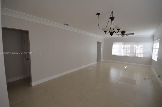 Foto del edificio - 4637 SW 1st St