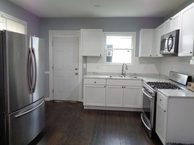 Foto del edificio - 202 Cottage St