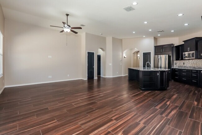 Foto del edificio - 22258 E Cherrywood Ct
