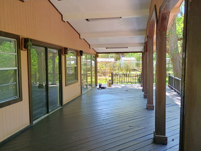 Foto del edificio - 12740 Co Rd 687