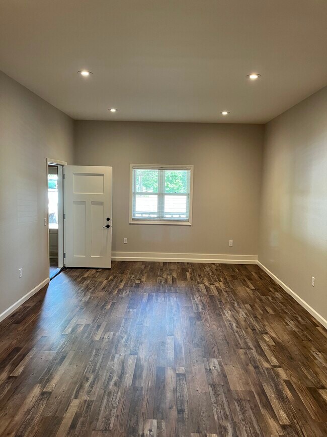 Sala de estar - 2429 Highway 17