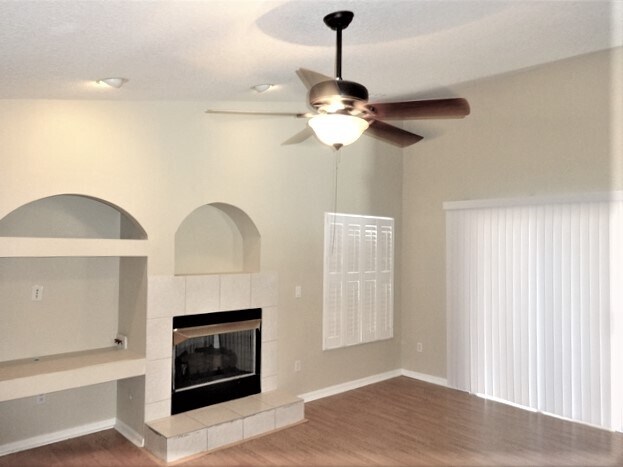 Building Photo - 623 Buckingham Dr
