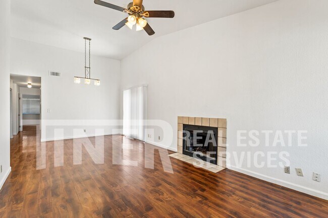 Foto del edificio - 7323 Chivalry Way