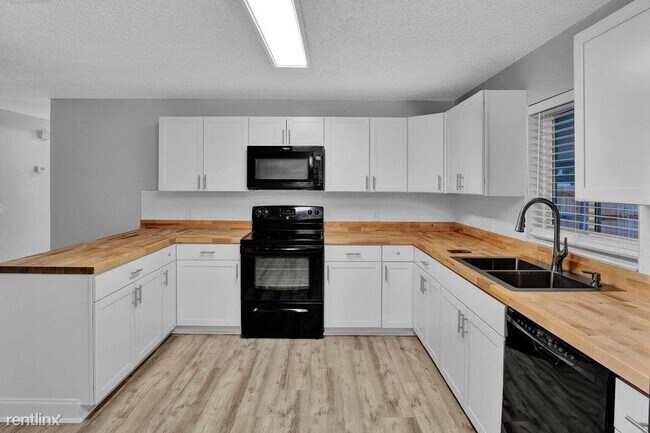 Foto del edificio - 3 br, 3 bath House - 3170 Melaleuca Dr