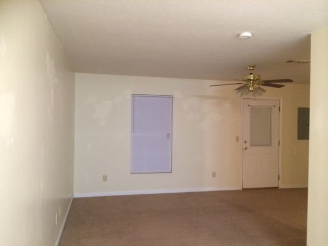 Building Photo - 237 Wanda Way