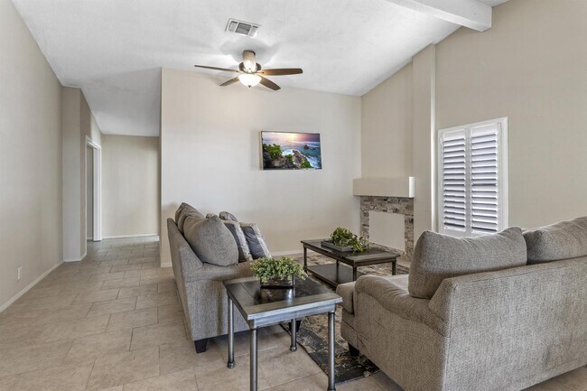 Foto del edificio - Terra Ferna Treasure with Spacious Living ...