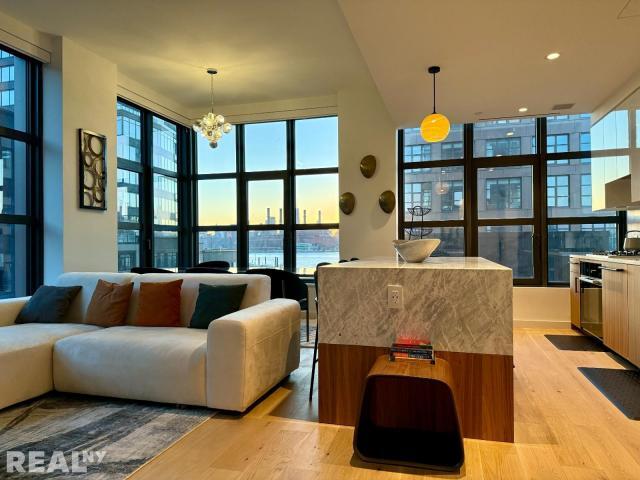 Foto principal - 2 bedroom in Brooklyn NY 11222