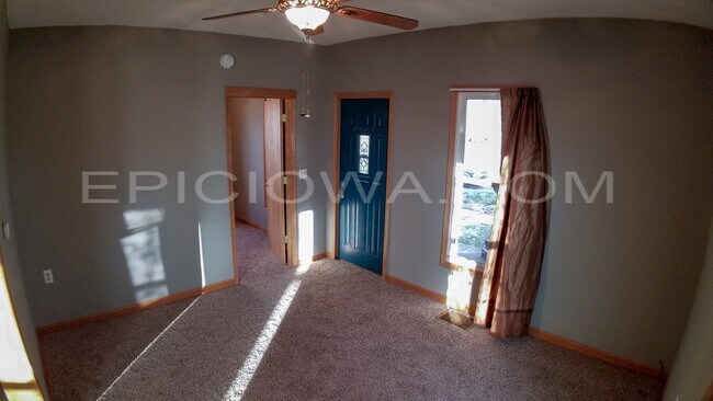 Foto del edificio - 724 7th St SW