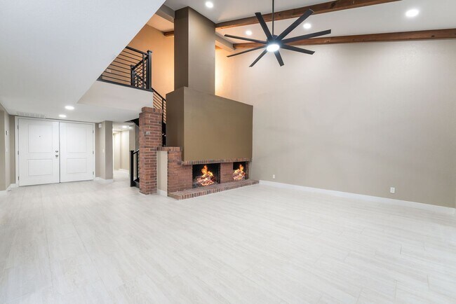 Foto del edificio - 968 Pinehurst Dr