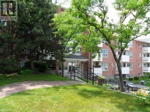 Building Photo - 120-B120 Bell Farm Rd
