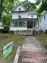 Building Photo - 617 5th Ave