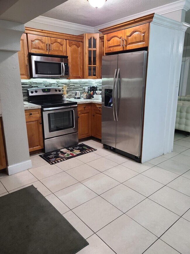 Foto del edificio - 3321 SW 32nd Ave