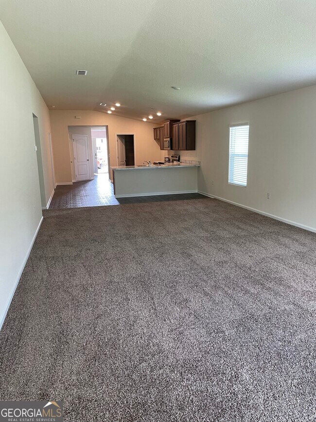 Foto del edificio - 127 Teakwood Dr