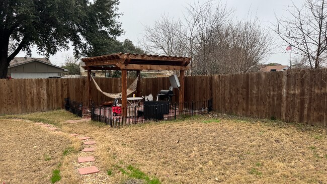 Building Photo - 230 Green Canyon Dr