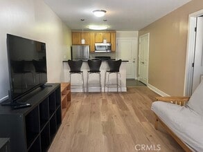 Building Photo - 10982 Roebling Ave