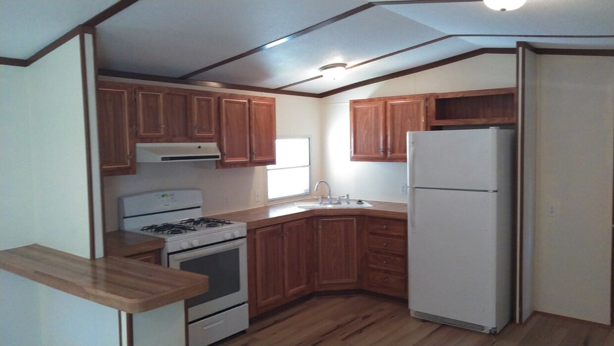 15 Pine Cir, Sauquoit, NY 13456 House Rental in Sauquoit, NY