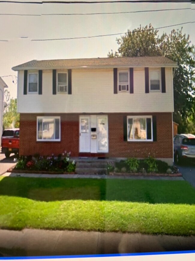 Building Photo - 45 E Drullard Ave
