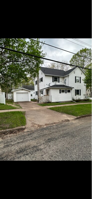 Primary Photo - 1022 Wilson Ave