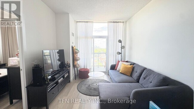 Building Photo - 1603 Eglinton Ave W