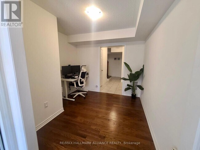 Building Photo - 1000 Asleton Blvd